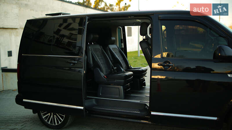 Мінівен Volkswagen Multivan 2016 в Львові
