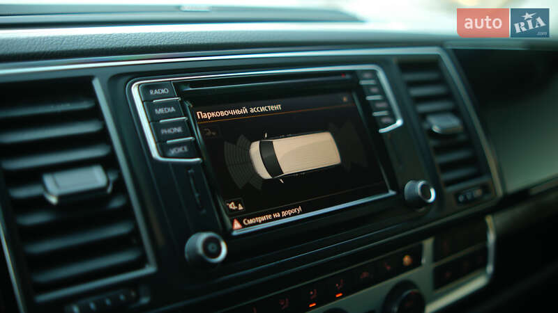 Мінівен Volkswagen Multivan 2016 в Львові