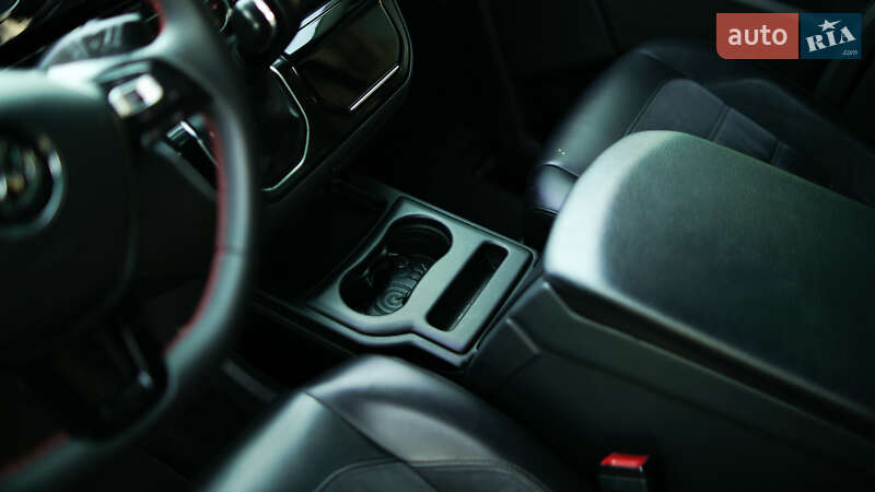 Мінівен Volkswagen Multivan 2016 в Львові