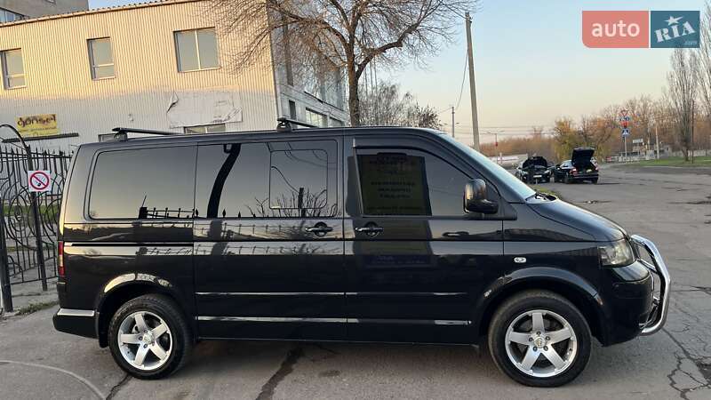 Минивэн Volkswagen Multivan 2006 в Николаеве
