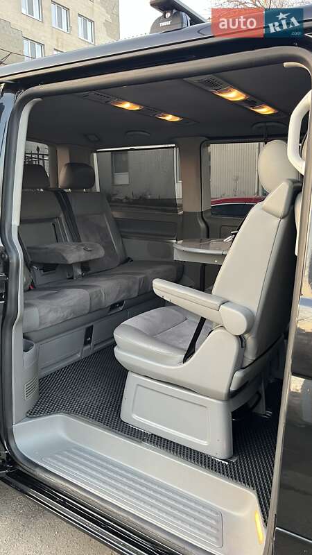 Минивэн Volkswagen Multivan 2006 в Николаеве