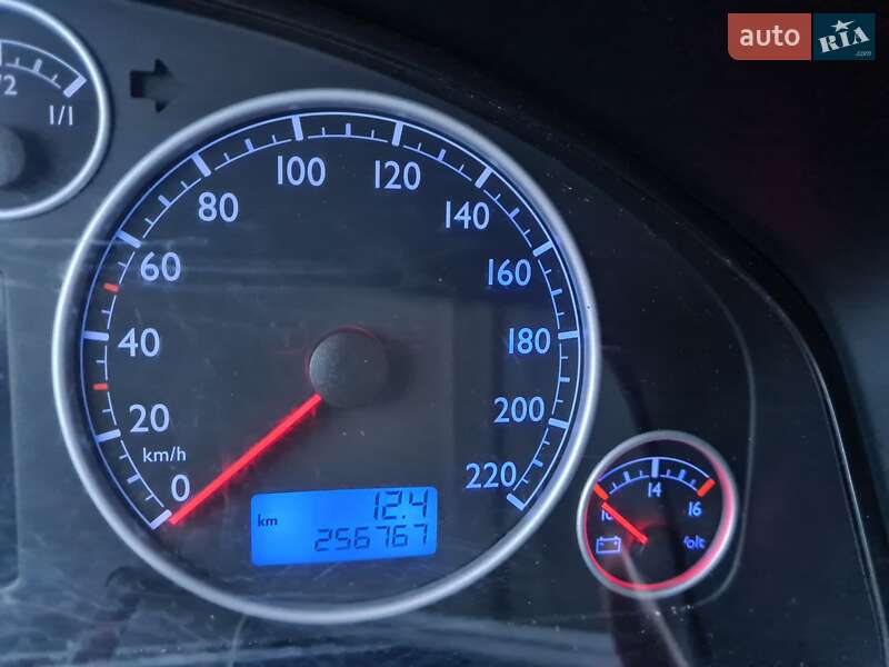 Минивэн Volkswagen Multivan 2007 в Новом Роздоле