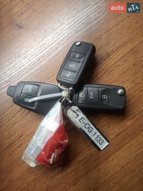 Минивэн Volkswagen Multivan 2017 в Черновцах