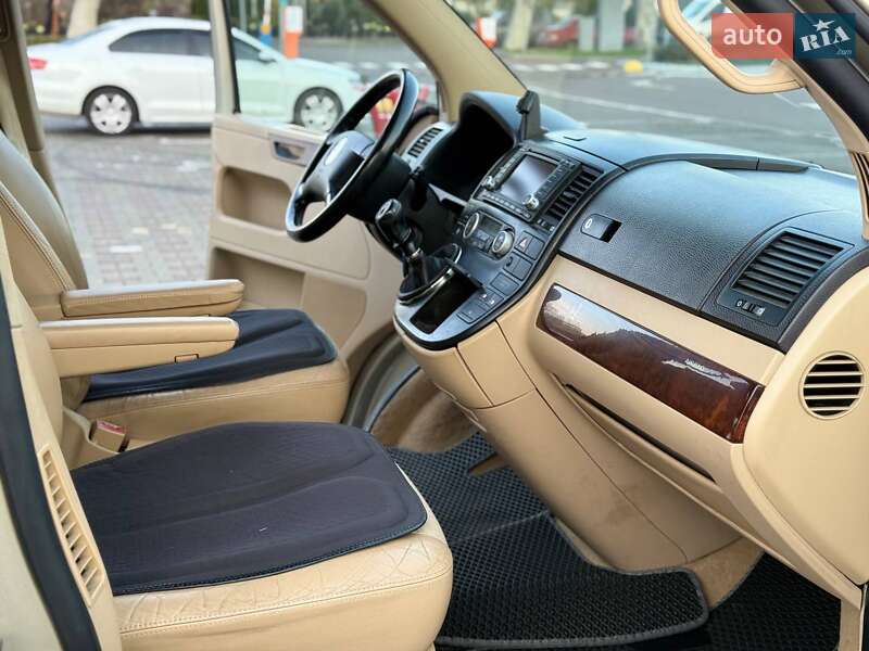 Минивэн Volkswagen Multivan 2004 в Одессе фото 12 Минивэн Volkswagen Multivan 2004 в Одессе