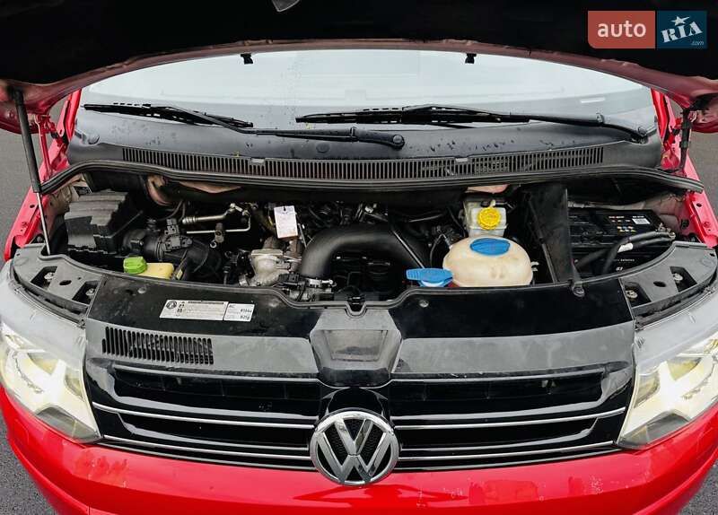 Минивэн Volkswagen Multivan 2012 в Днепре