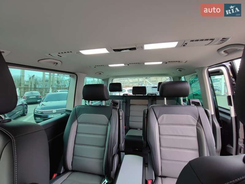 Минивэн Volkswagen Multivan 2022 в Черновцах