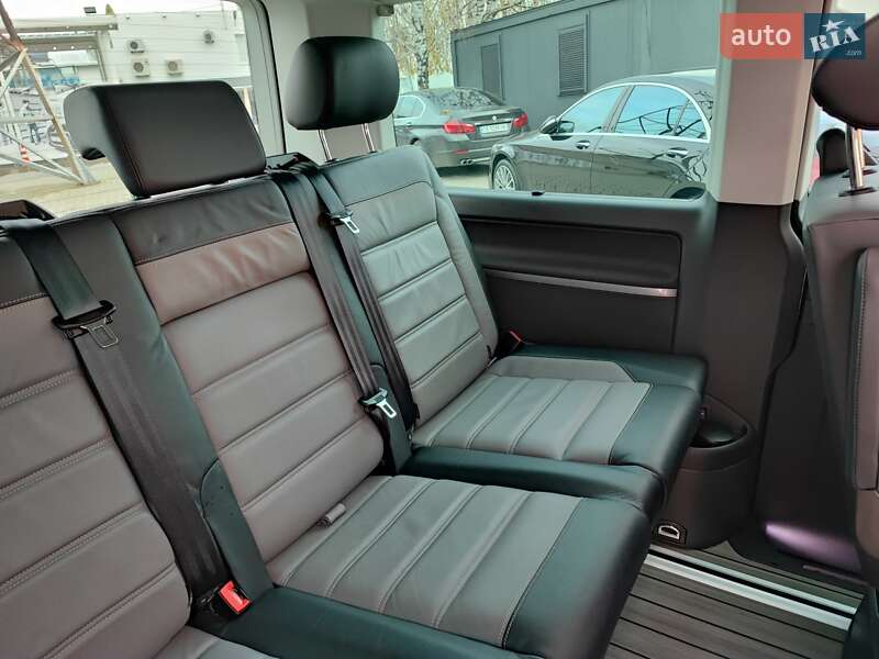 Минивэн Volkswagen Multivan 2022 в Черновцах