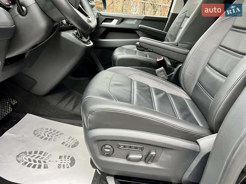 Минивэн Volkswagen Multivan 2022 в Киеве
