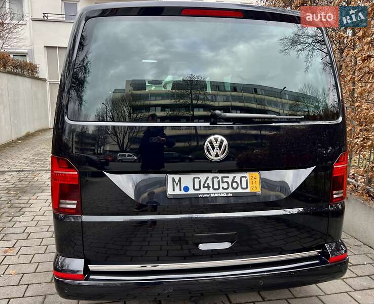 Минивэн Volkswagen Multivan 2022 в Киеве