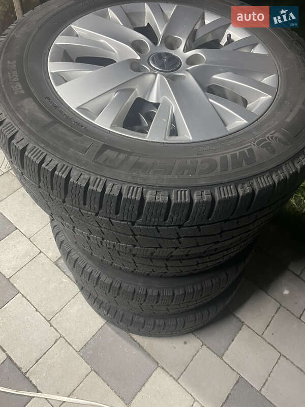 Мінівен Volkswagen Multivan 2011 в Рава-Руській фото 13 Мінівен Volkswagen Multivan 2011 в Рава-Руській