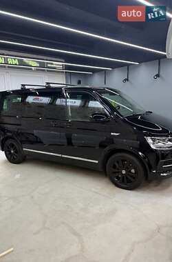 Минивэн Volkswagen Multivan 2016 в Львове