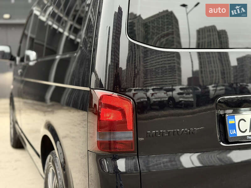 Минивэн Volkswagen Multivan 2012 в Киеве