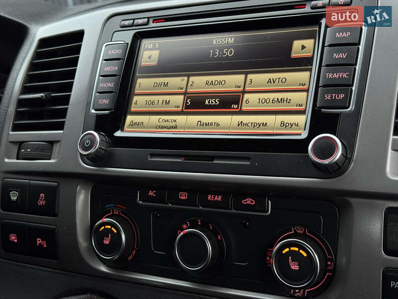 Минивэн Volkswagen Multivan 2012 в Киеве