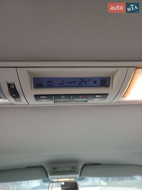 Минивэн Volkswagen Multivan 2004 в Николаеве фото 29 Минивэн Volkswagen Multivan 2004 в Николаеве
