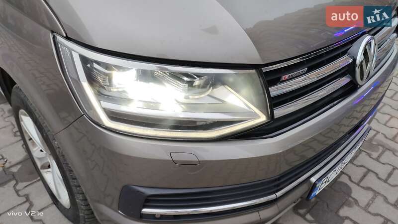 Минивэн Volkswagen Multivan 2016 в Киеве
