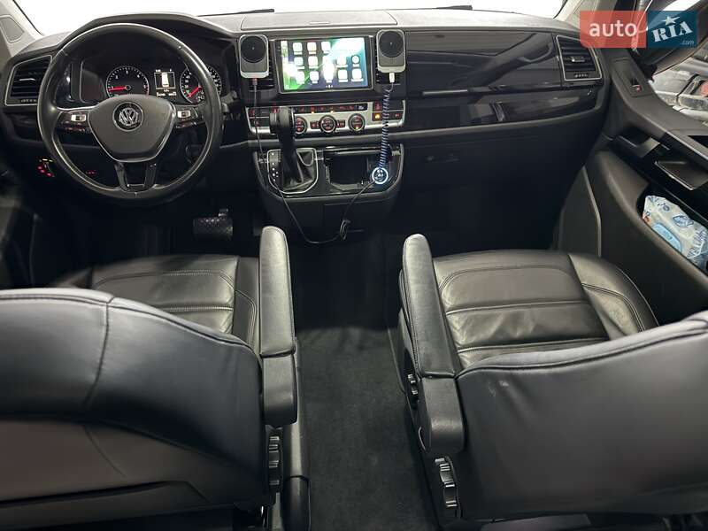 Мінівен Volkswagen Multivan 2016 в Львові