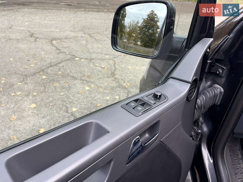 Минивэн Volkswagen Multivan 2005 в Чернигове фото 8 Минивэн Volkswagen Multivan 2005 в Чернигове