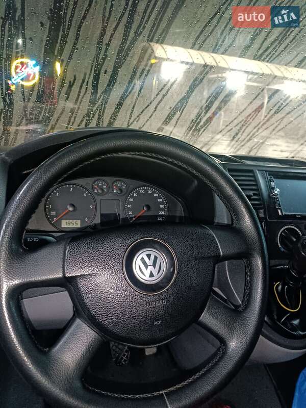 Минивэн Volkswagen Multivan 2008 в Ровно