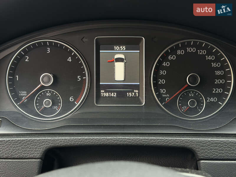 Минивэн Volkswagen Multivan 2011 в Стрые