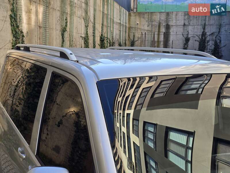 Минивэн Volkswagen Multivan 2013 в Хмельницком