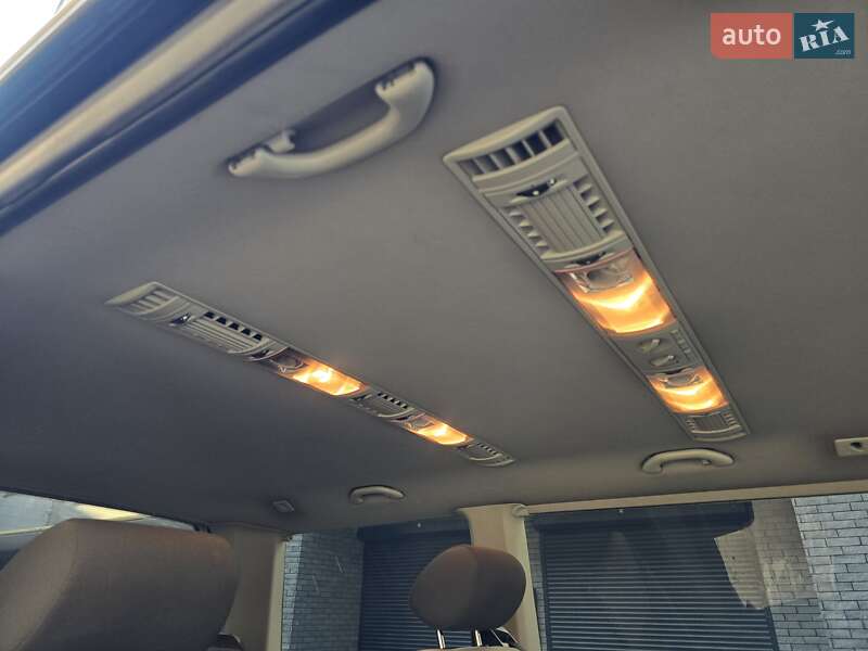 Минивэн Volkswagen Multivan 2013 в Хмельницком