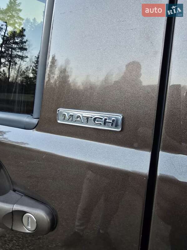 Мінівен Volkswagen Multivan 2012 в Малині