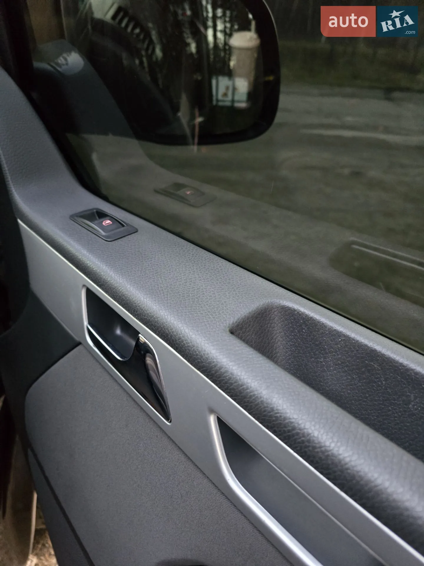 2012 Volkswagen Multivan - мініатюра 27