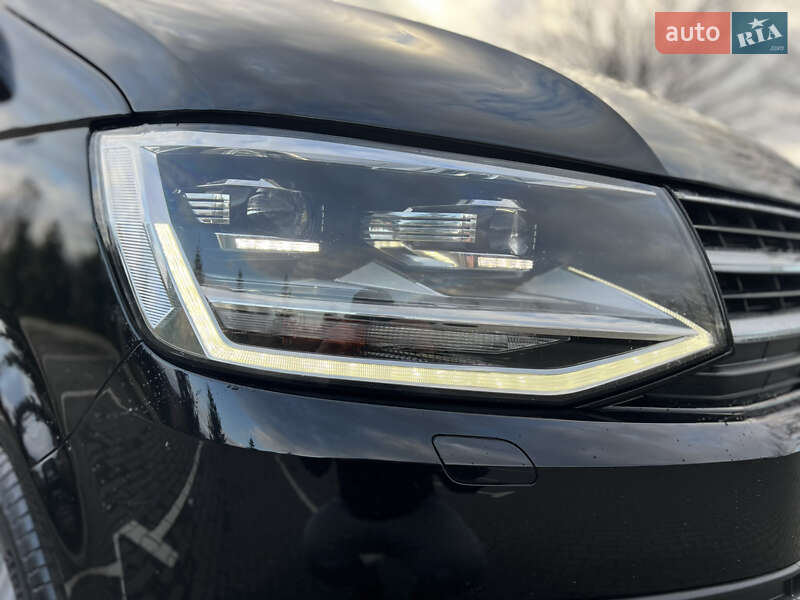 Минивэн Volkswagen Multivan 2017 в Луцке фото 11 Минивэн Volkswagen Multivan 2017 в Луцке