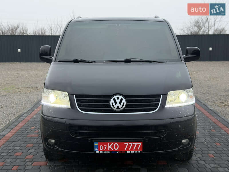 Минивэн Volkswagen Multivan 2009 в Берегово