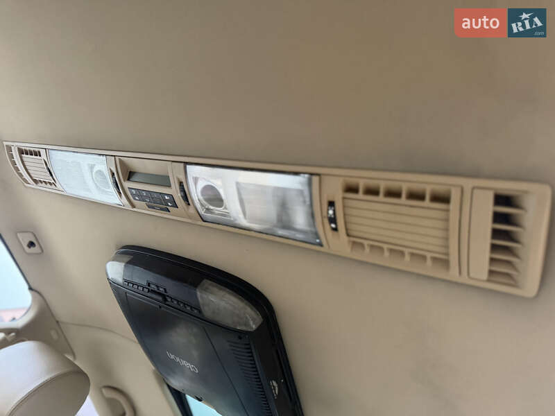 Минивэн Volkswagen Multivan 2009 в Берегово