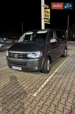Минивэн Volkswagen Multivan 2014 в Вижнице