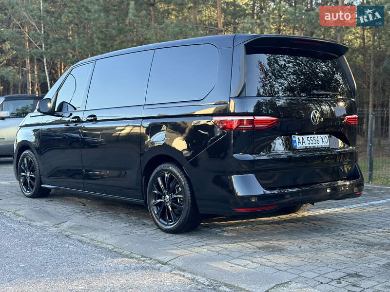 Мінівен Volkswagen Multivan 2022 в Києві