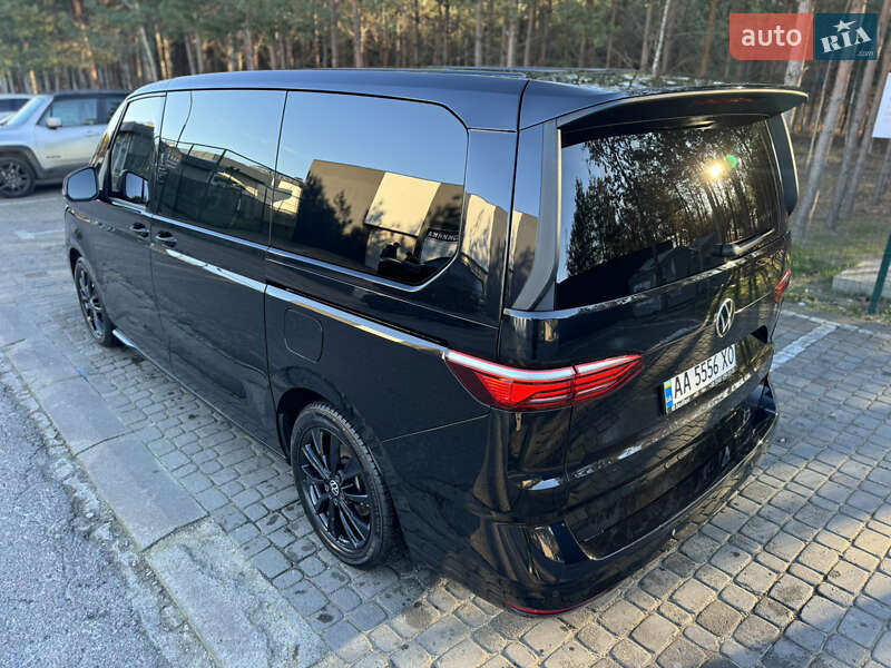 Мінівен Volkswagen Multivan 2022 в Києві