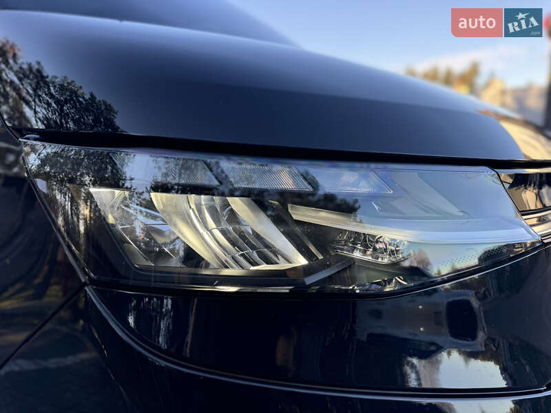 Мінівен Volkswagen Multivan 2022 в Києві