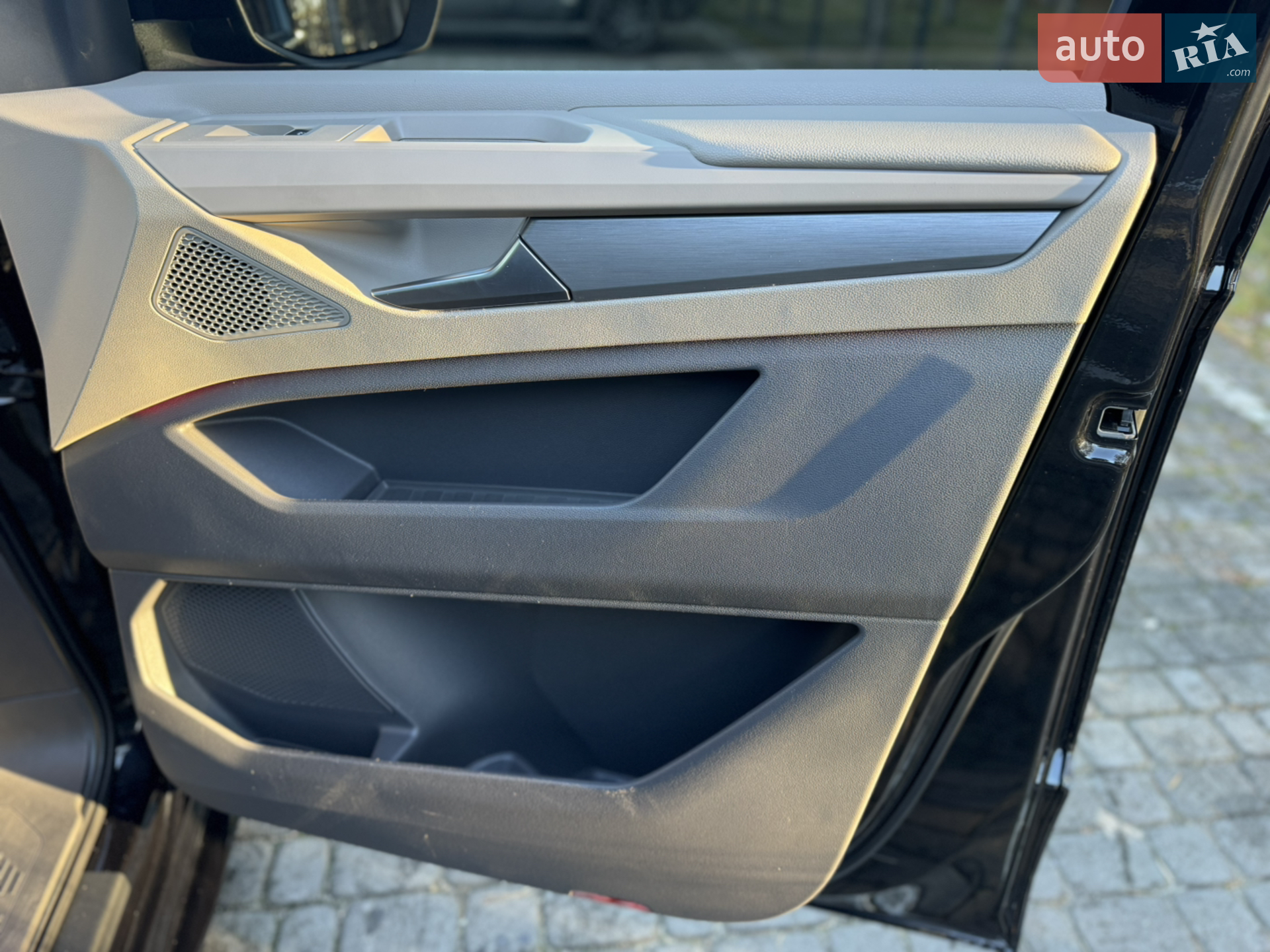 2022 Volkswagen Multivan - мініатюра 27
