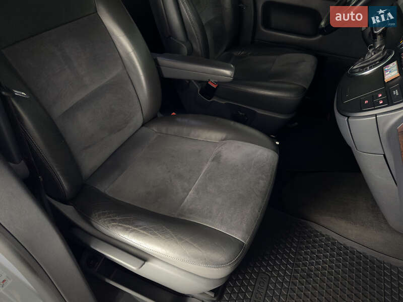 Мінівен Volkswagen Multivan 2011 в Києві