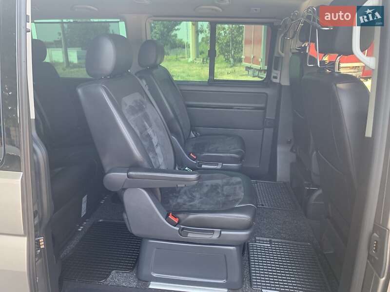 Минивэн Volkswagen Multivan 2017 в Одессе фото 5 Минивэн Volkswagen Multivan 2017 в Одессе
