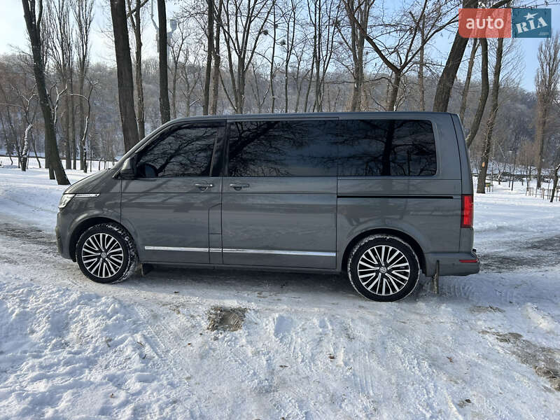 Минивэн Volkswagen Multivan 2020 в Киеве