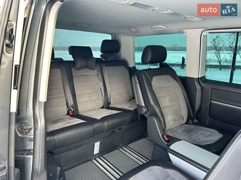 Минивэн Volkswagen Multivan 2020 в Киеве
