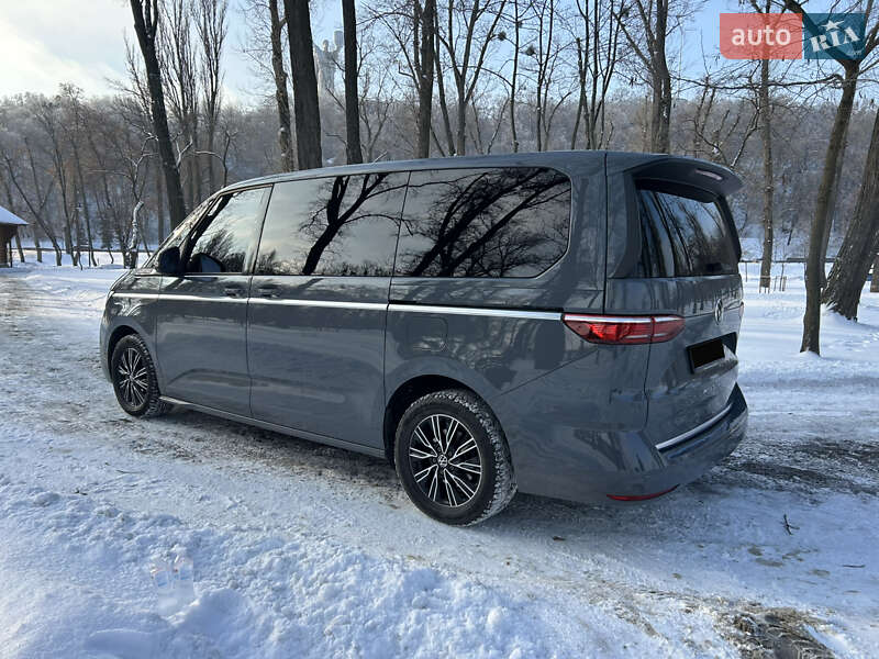 Минивэн Volkswagen Multivan 2023 в Киеве