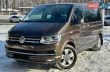 Мінівен Volkswagen Multivan 2016 в Дніпрі