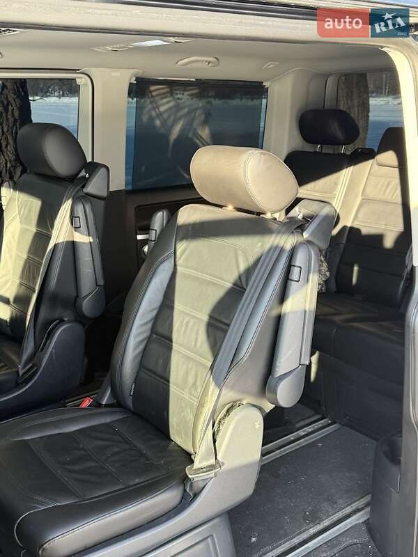 Минивэн Volkswagen Multivan 2018 в Ровно