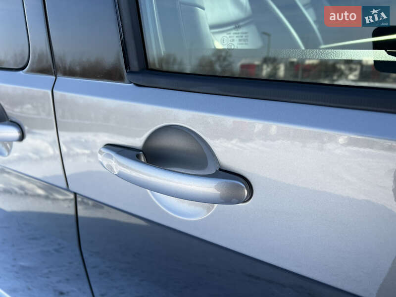 Минивэн Volkswagen Multivan 2020 в Киеве