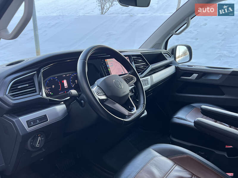 Минивэн Volkswagen Multivan 2020 в Киеве