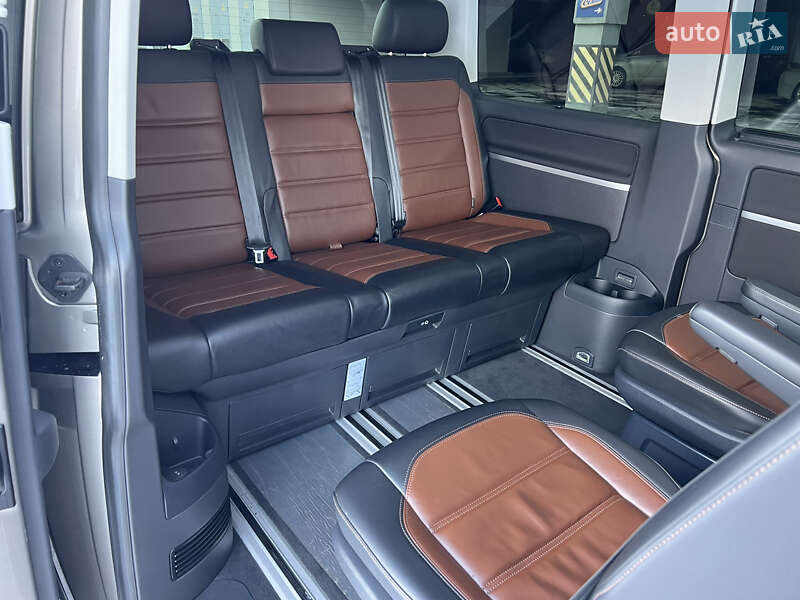Минивэн Volkswagen Multivan 2020 в Киеве