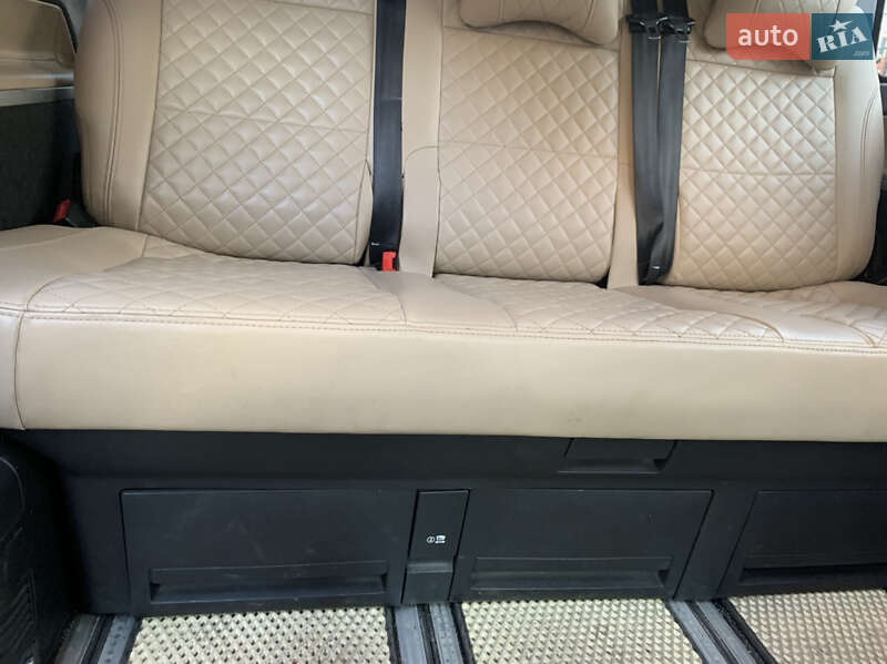 Минивэн Volkswagen Multivan 2016 в Киеве фото 18 Минивэн Volkswagen Multivan 2016 в Киеве
