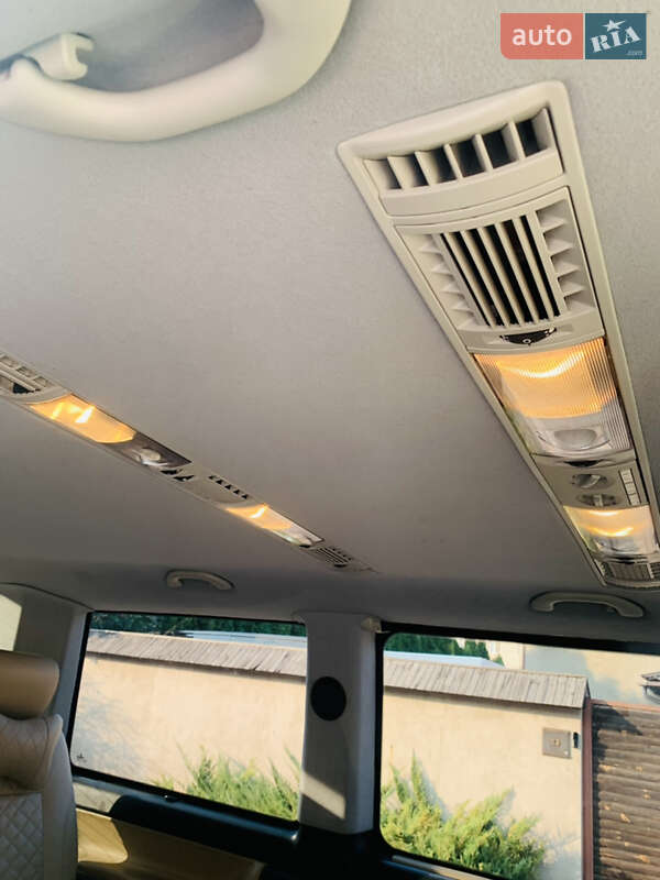 Минивэн Volkswagen Multivan 2016 в Киеве фото 23 Минивэн Volkswagen Multivan 2016 в Киеве
