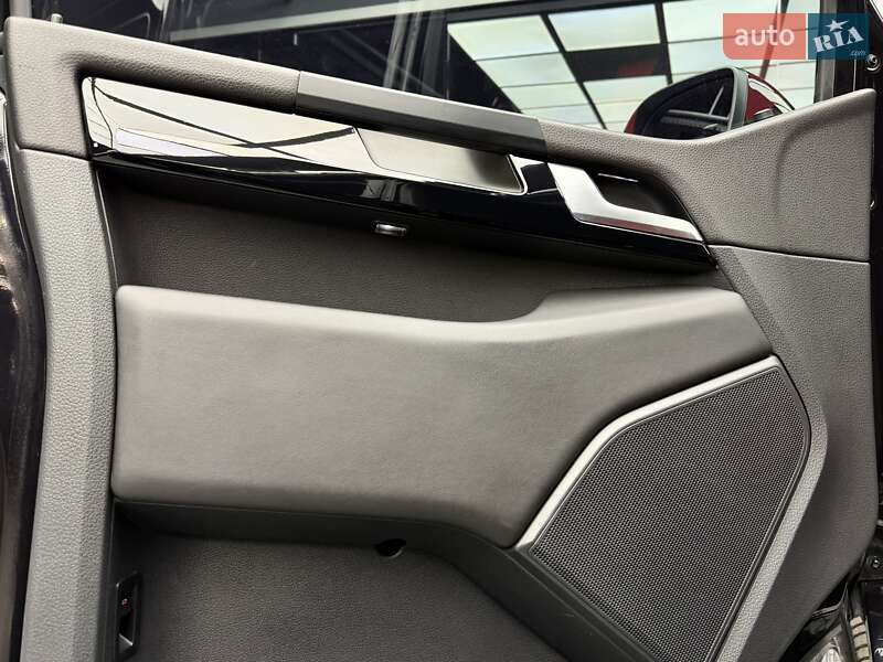 Минивэн Volkswagen Multivan 2019 в Киеве фото 25 Минивэн Volkswagen Multivan 2019 в Киеве