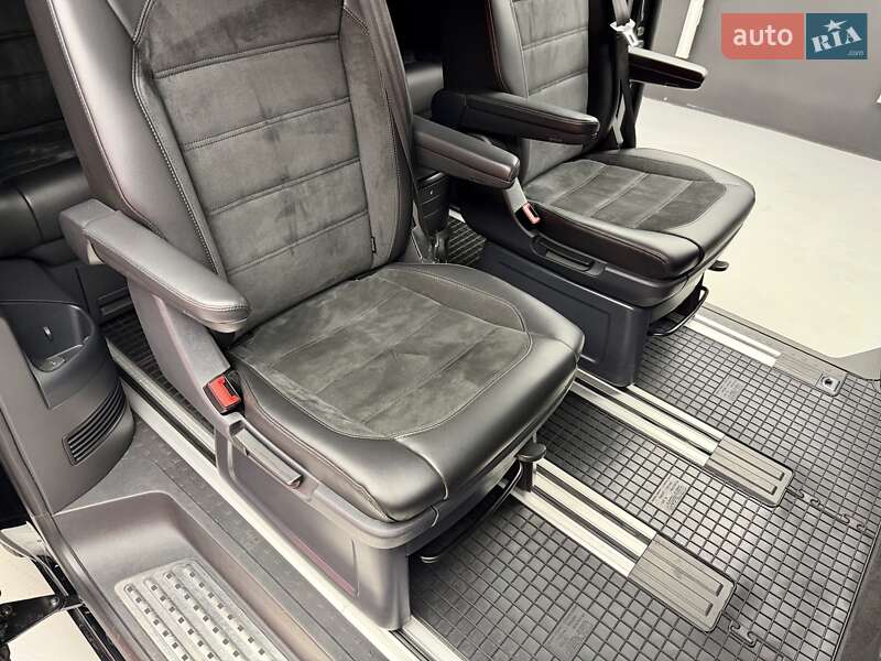 Минивэн Volkswagen Multivan 2019 в Киеве фото 49 Минивэн Volkswagen Multivan 2019 в Киеве