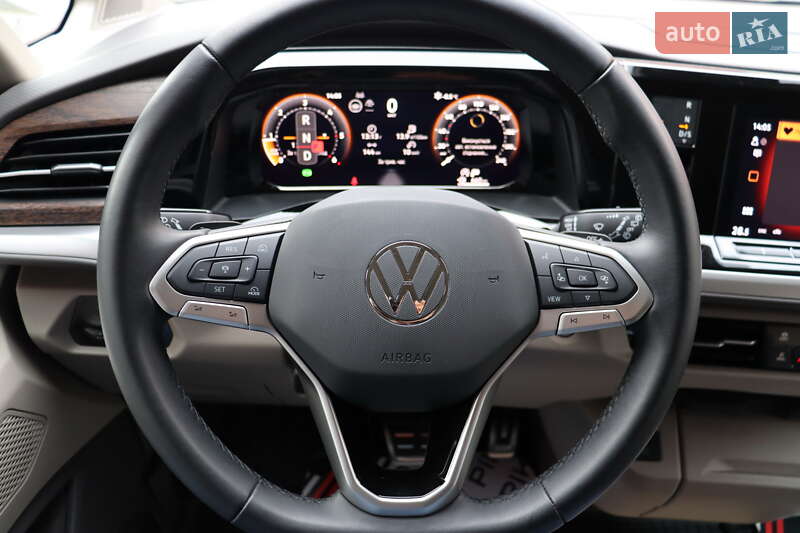 Минивэн Volkswagen Multivan 2024 в Львове фото 16 Минивэн Volkswagen Multivan 2024 в Львове
